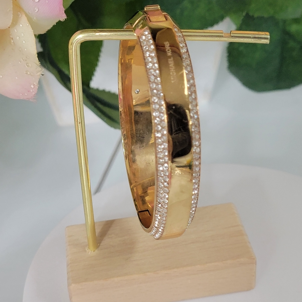 MK Michael Kors Rose Gold Swarovski Crystals Hinged Bangle Bracelet IN GIFT BOX. - Picture 3 of 12